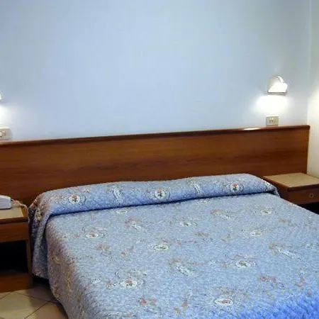 Astoria 호텔 3*
